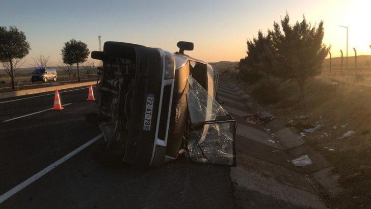 Tarım işçilerini taşıyan minibüs devrildi: 12 yaralı G2
