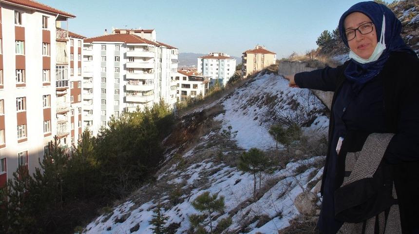 48 dairenin bulunduğu iki sitede heyelan tehdidi iddiası