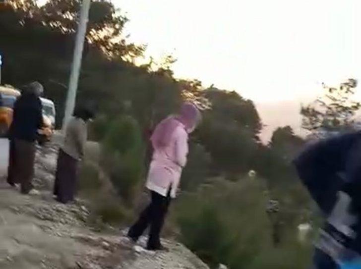 Kontrolden çıkan kamyonet uçurumdan yuvarlandı: 5 yaralı G2