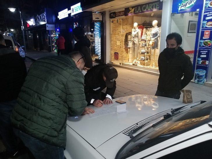 Kısıtlamayı delip maskesiz yakalandılar...“Çekirdek çitliyorduk” G2