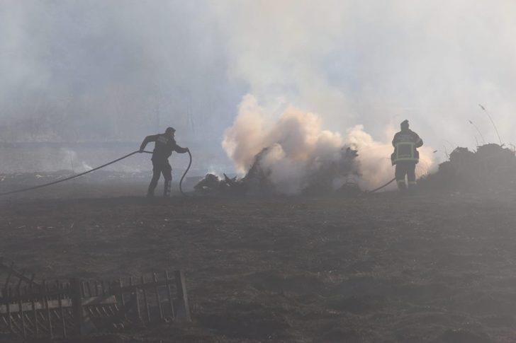 Arazide çıkan yangında tarım aletleri zarar gördü G2