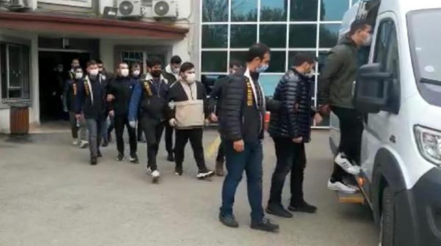 Çalıntı parayı halay çekerek ATM'ye yüklediler