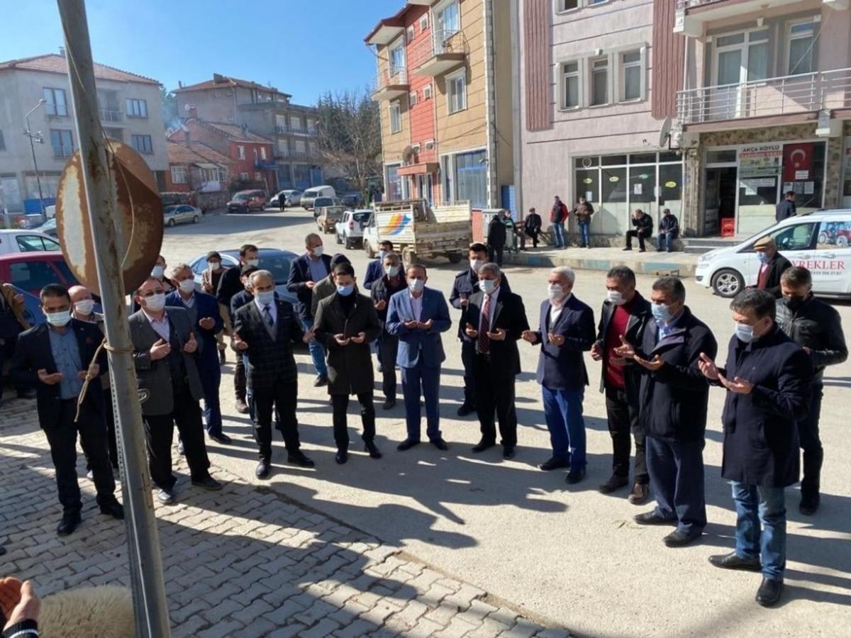 Altıntaş&rsquo;ta ş&uuml;k&uuml;r kurbanları kesildi