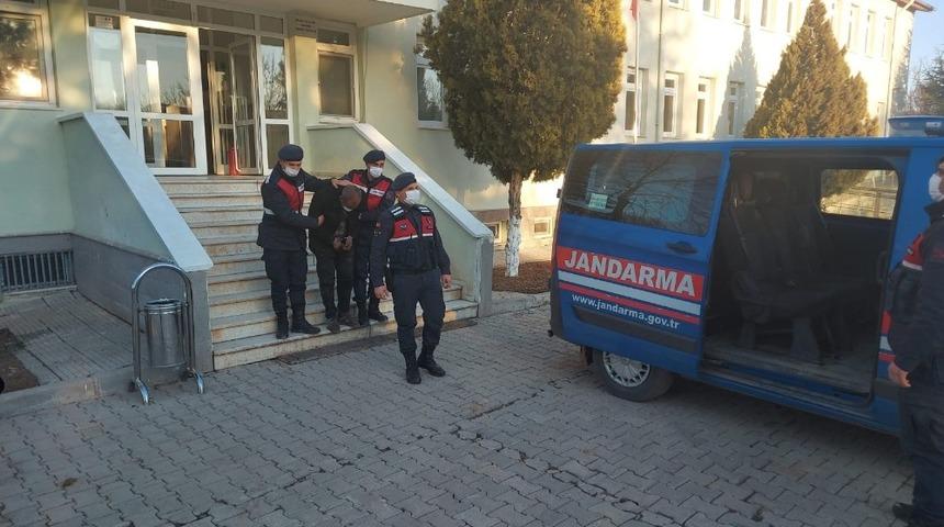 72 suçtan araması bulunan ’suç makinesi’ yakalandı