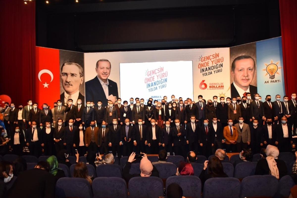 Bursalı gen&ccedil;ler başkanını se&ccedil;ti