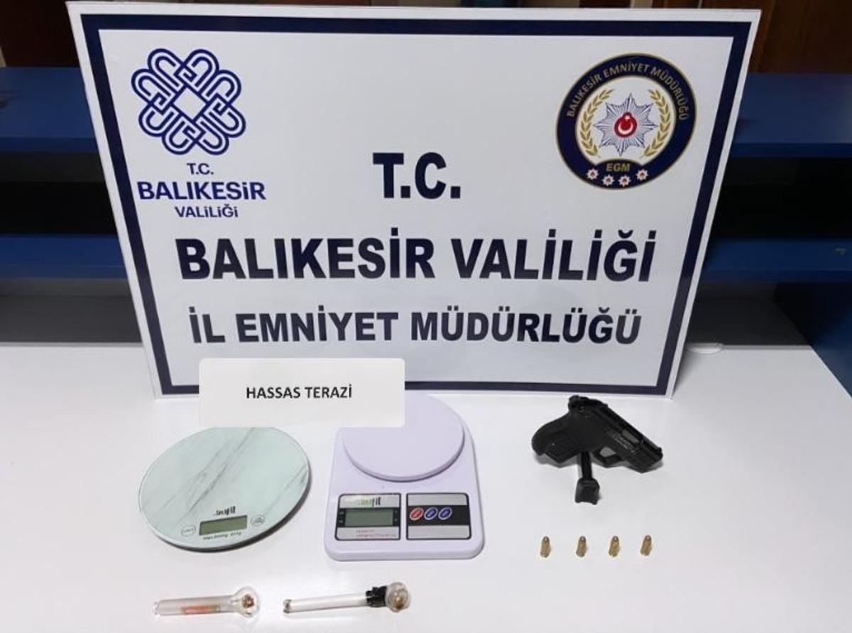 Balıkesir&rsquo;de 17 şahsa uyuşturucu operasyonu