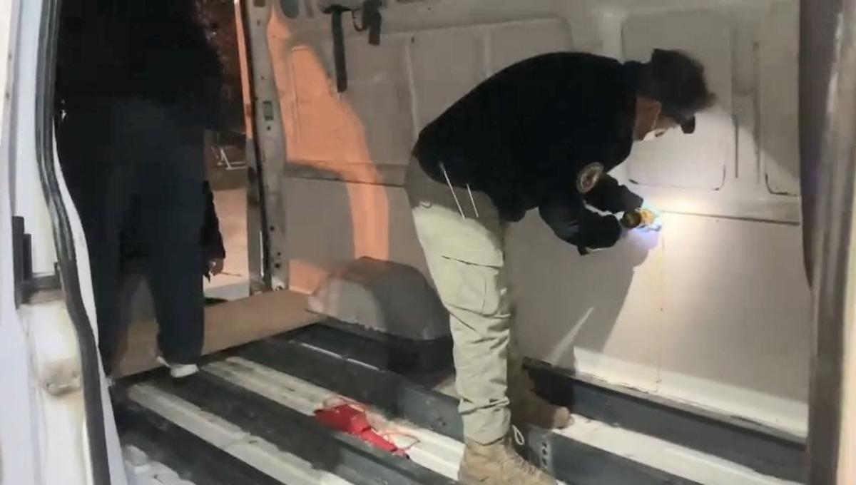 Minib&uuml;s&uuml;n zeminini s&ouml;k&uuml;nce ger&ccedil;ek ortaya &ccedil;ıktı