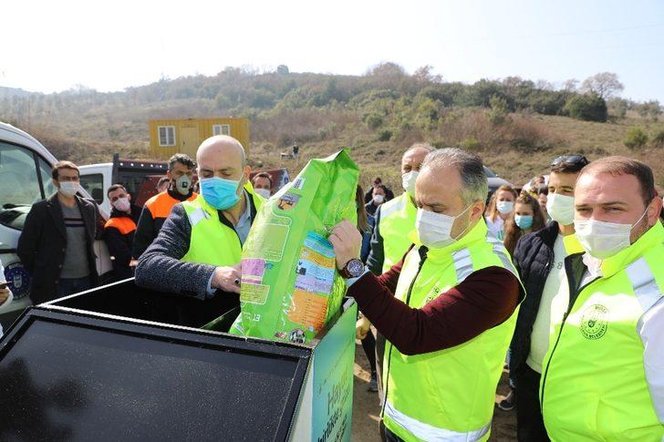 Gönüllüler sokak hayvanları için sokaklara indi G4