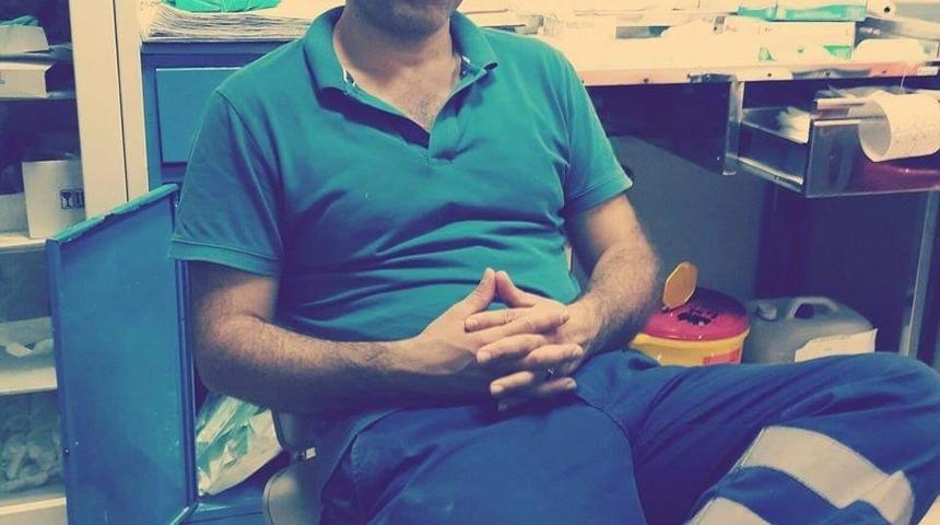 Oğlunu ensesinden bıçakladı