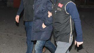 İzmir merkezli 47 ilde FETÖ operasyonu! 135 kişi gözaltına alındı