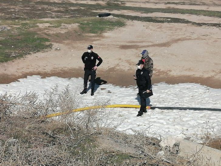 Su dolu menfezden geçen 7 koyun boğularak telef oldu G5