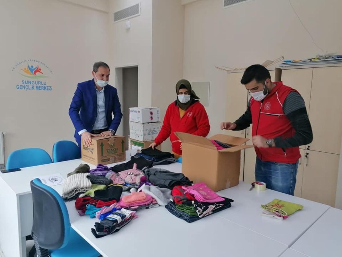 Gen&ccedil;lik merkezi ve esnaftan duyarlı davranış