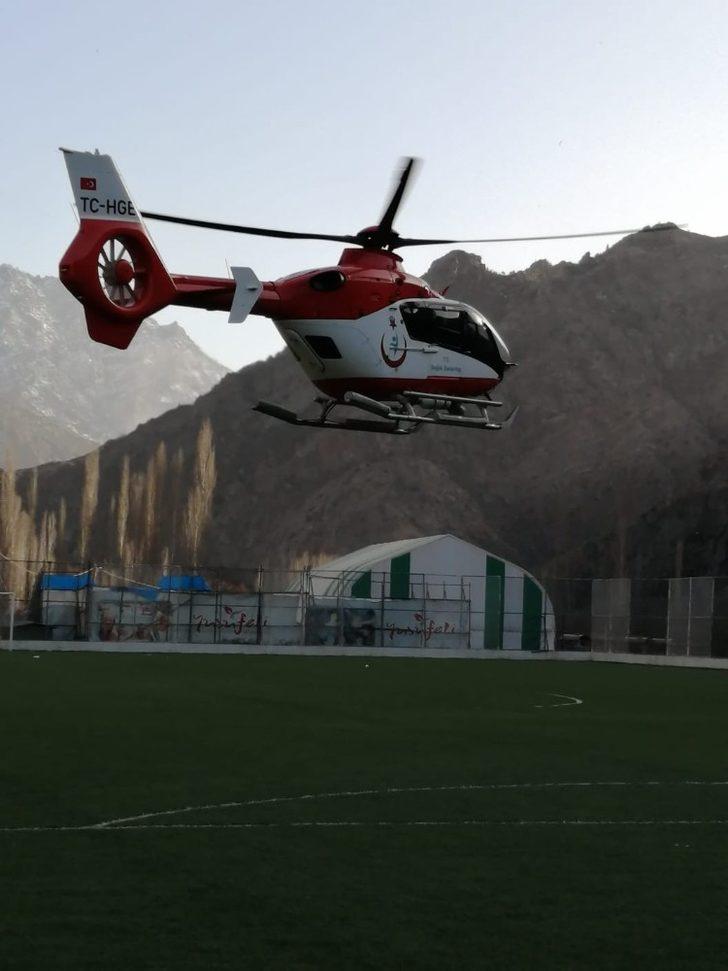 Patpat kazasında yaralandı, ambulans helikopterle Erzurum’a sevk edildi G4