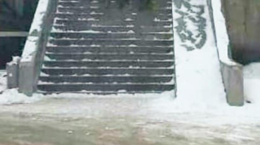 Ağrı’da okul ve işyerlerinden hırsızlık yapan şahıs tutuklandı