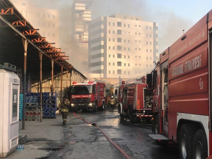 Geri dönüşüm tesisindeki yangın kontrol söndürüldü G3