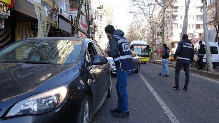 Diyarbakır’da kısıtlama sessizliği: Vatandaşlar evlerine çekildi, kent hayalet şehre döndü G5