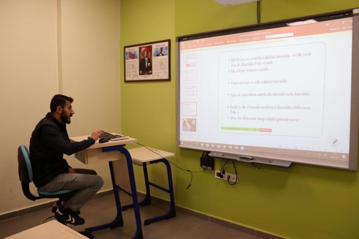 Gebze Kılavuz Gen&ccedil;lik Merkezi y&uuml;z y&uuml;ze eğitime hazır