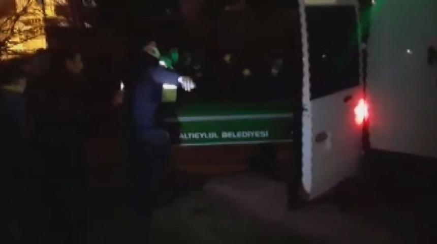 Evinde cesedi bulundu