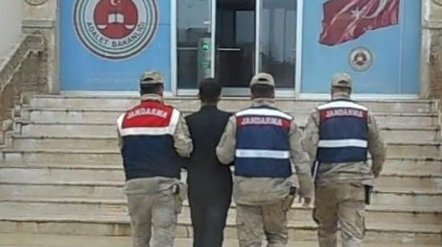 Adam öldürme suçundan 8 yıldır aranıyordu, saklandığı mağarada yakalandı