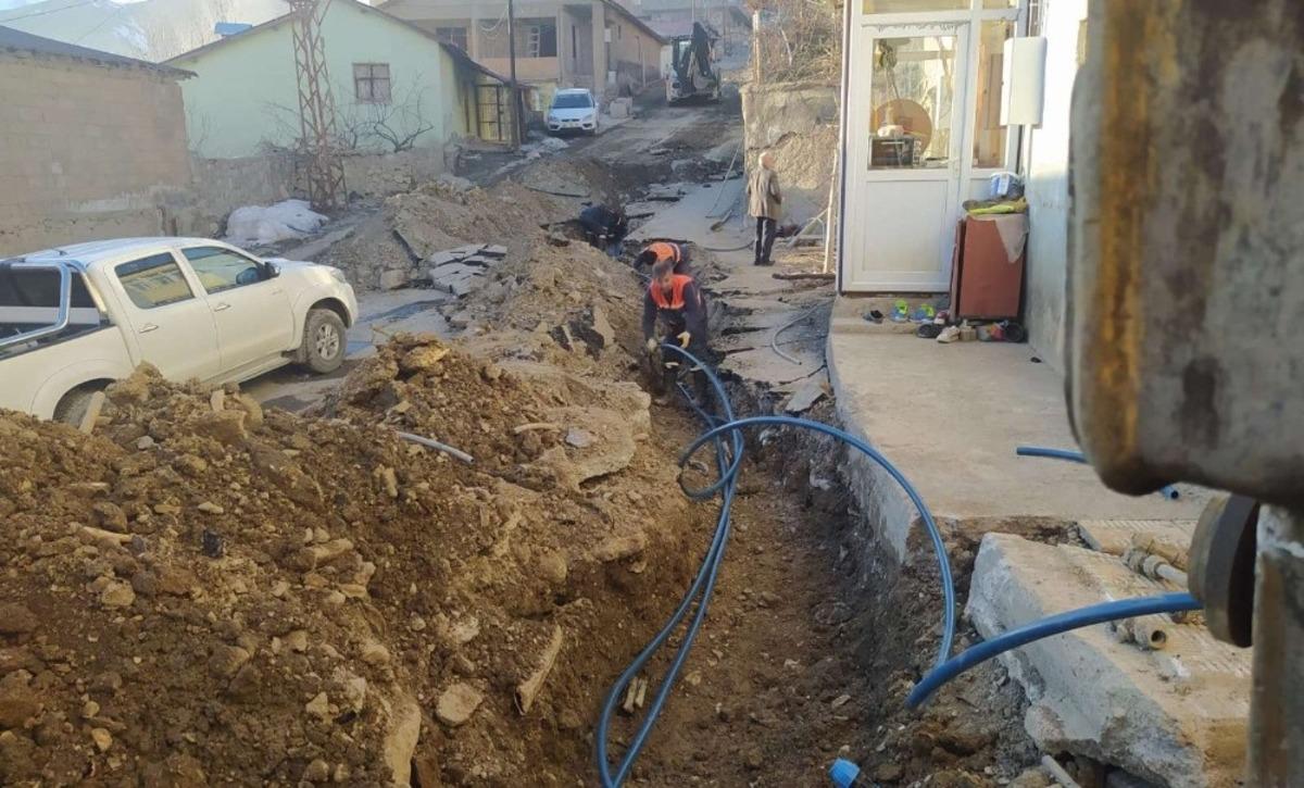 Hakkari&rsquo;de 12 ailenin su sorunu &ccedil;&ouml;z&uuml;ld&uuml;