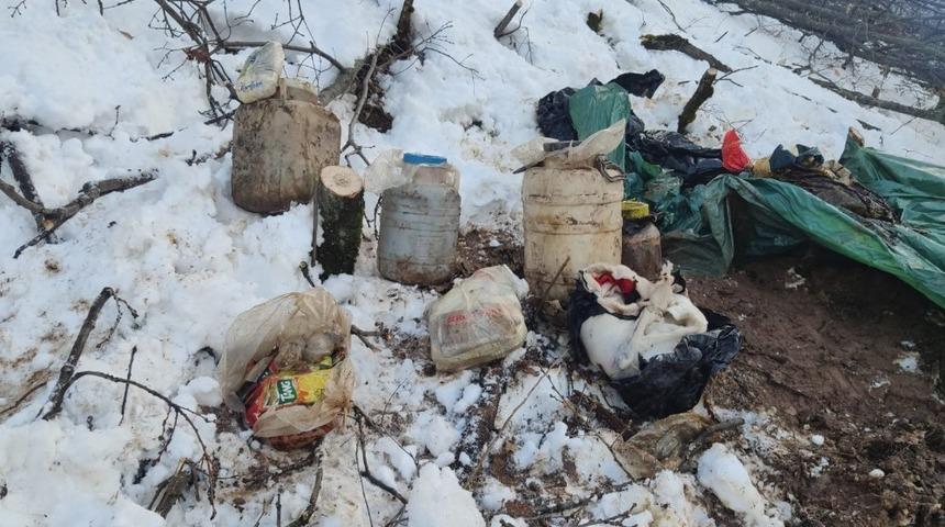 Bitlis’te terör örgütüne ait gıda ve yaşam malzemesi ele geçirildi