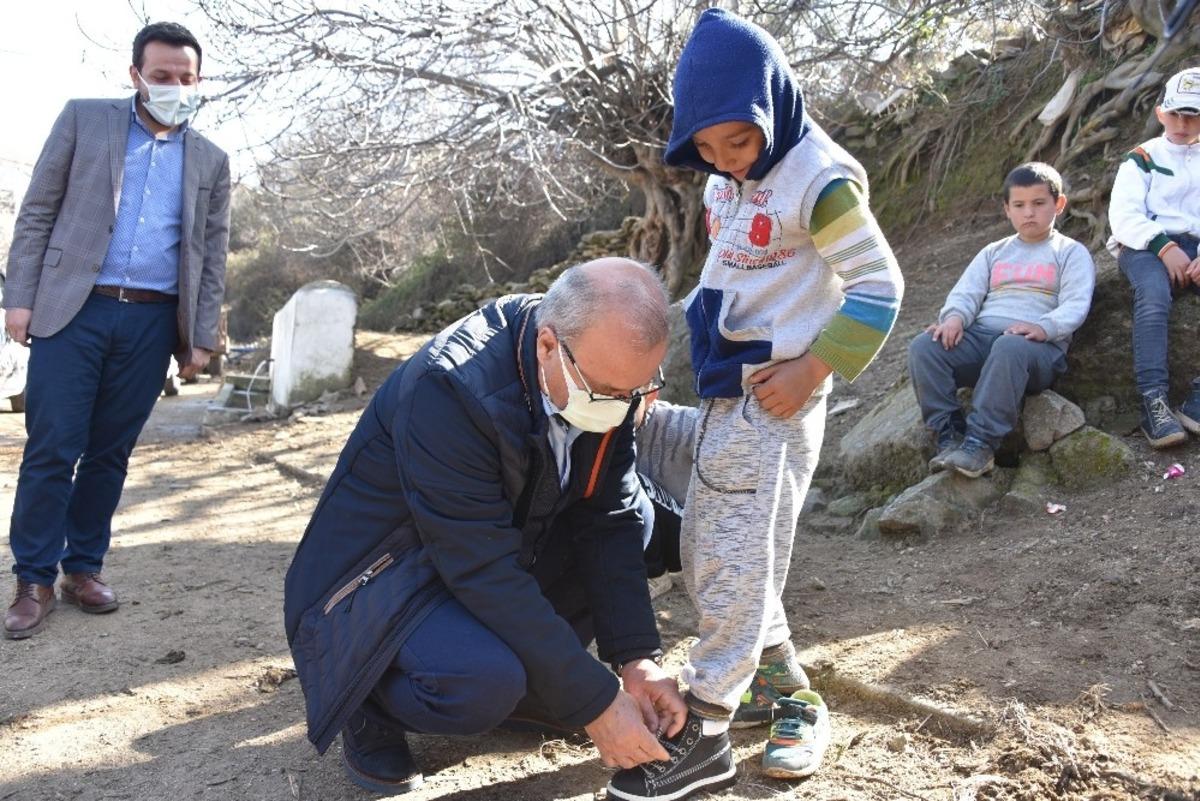 Başkan Kayda &ccedil;ocukları sevindirdi