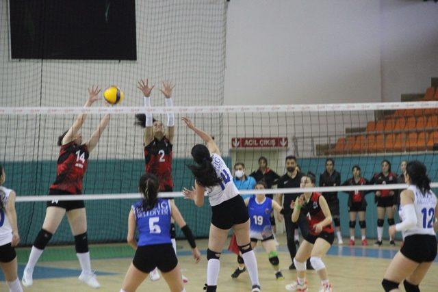 Voleybol 2. Lig: Elazığ Belediyesi Voleybol: 3 - Van Büyükşehir Belediye Gençlikspor: 2