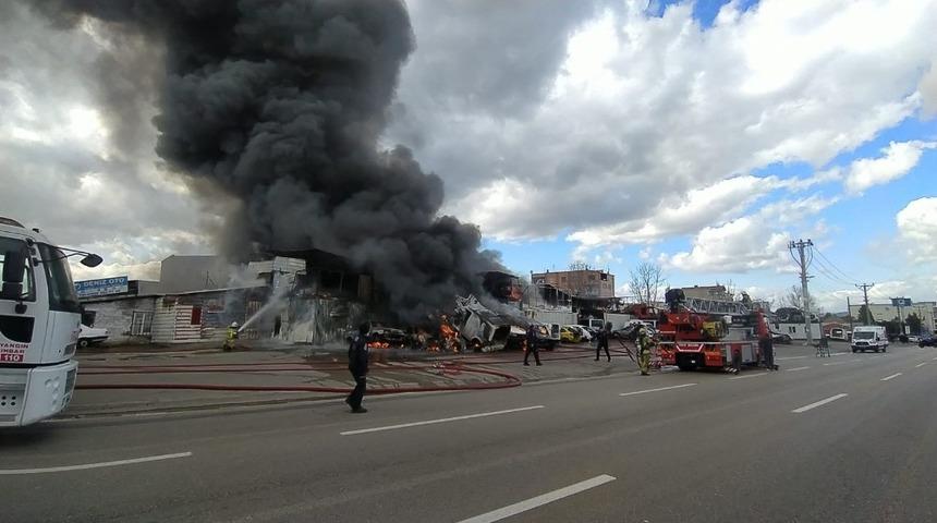 Bursa'da korkutan yangın! Dumanlar gökyüzünü kapladı