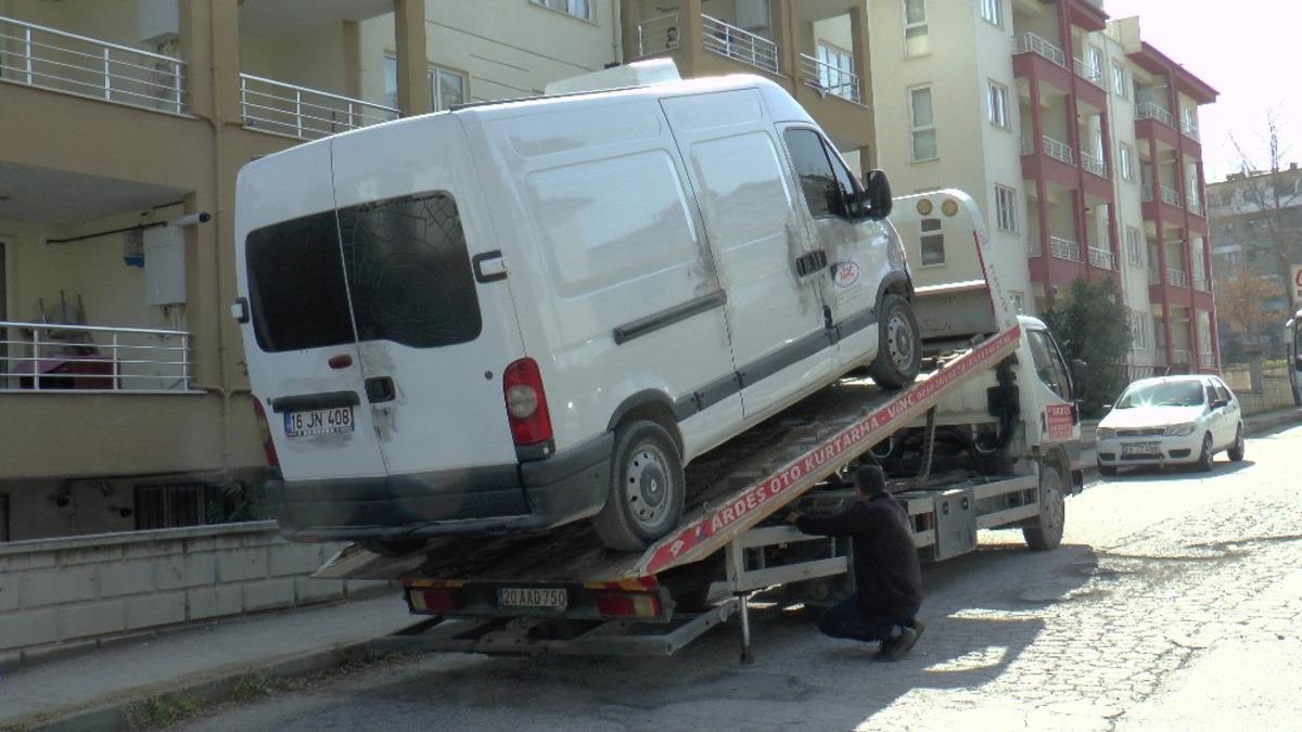 Sır &ouml;l&uuml;mdeki kazaya karışan ara&ccedil; park halinde bulundu