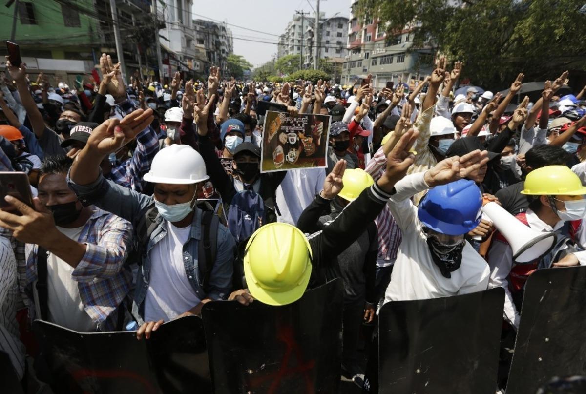 BM: &ldquo;Myanmar&rsquo;daki protestolarda en az 18 kişi &ouml;ld&uuml;r&uuml;ld&uuml;&rdquo;