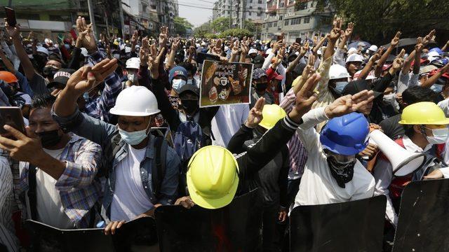 BM: “Myanmar’daki protestolarda en az 18 kişi öldürüldü”