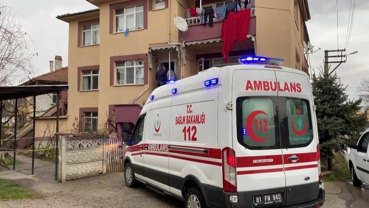 Kavgada bıçaklandı, yaralı halde 1 kilometre uzaklıktaki evine gitti G5