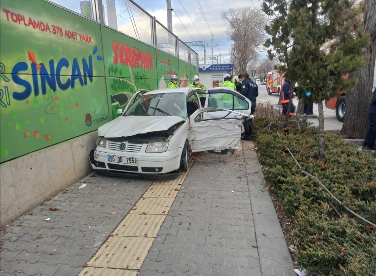 Başkent&rsquo;te trafik kazası: 1 kişi ağır yaralandı