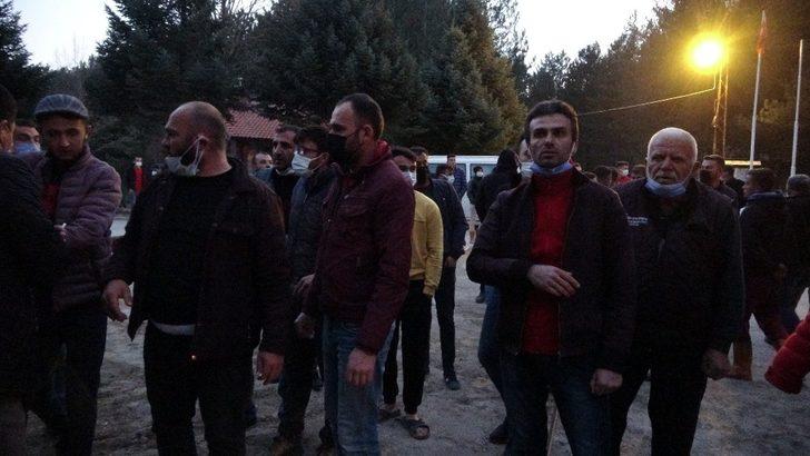 Taciz iddiasını duyan köylüler toplandı, kalabalığı jandarma dağıttı G3