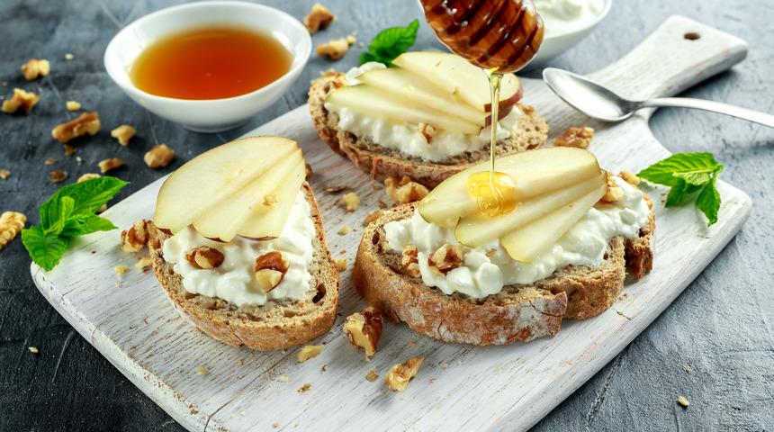 Pazar Kahvaltısına Yakışır: Fındıklı Peynir Ezmesi