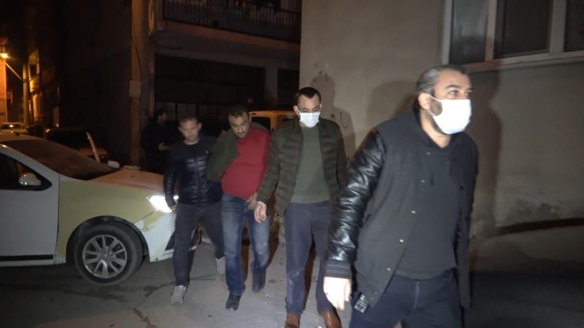 Kısıtlamada kovalamaca sonucu yakalanan zanlıdan ilgin&ccedil; cevap: &rsquo;Ehliyetim yoktu&rsquo;
