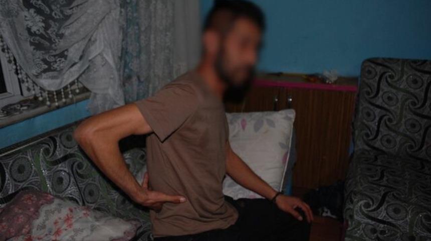 Eşine laf atan şahısları uyardı, dayak yedi