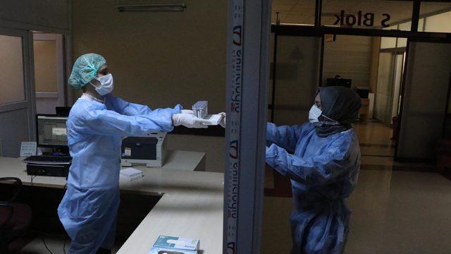 Diyarbakır'daki koronavirüs test laboratuvarı ilk kez görüntülendi