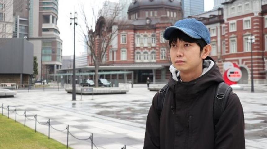 'Hiçbir şey yapmayan adam' kendini kiralayarak para kazanıyor!