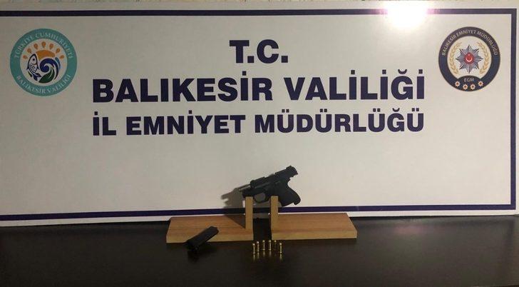 Balıkesir’de polis son 1 haftada 111 aranan şahsı yakaladı G2