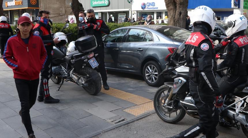 Son Dakika: Diyarbakır'da bankada silahlı soygun girişimi