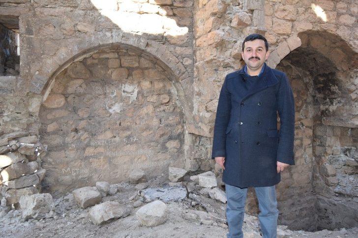 Baskil Kaymakamı Yılmaz, tarihi mekanlarda incelemelerde bulundu G4