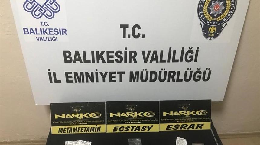 Balıkesir’de 9 şüpheliye uyuşturucu operasyonu