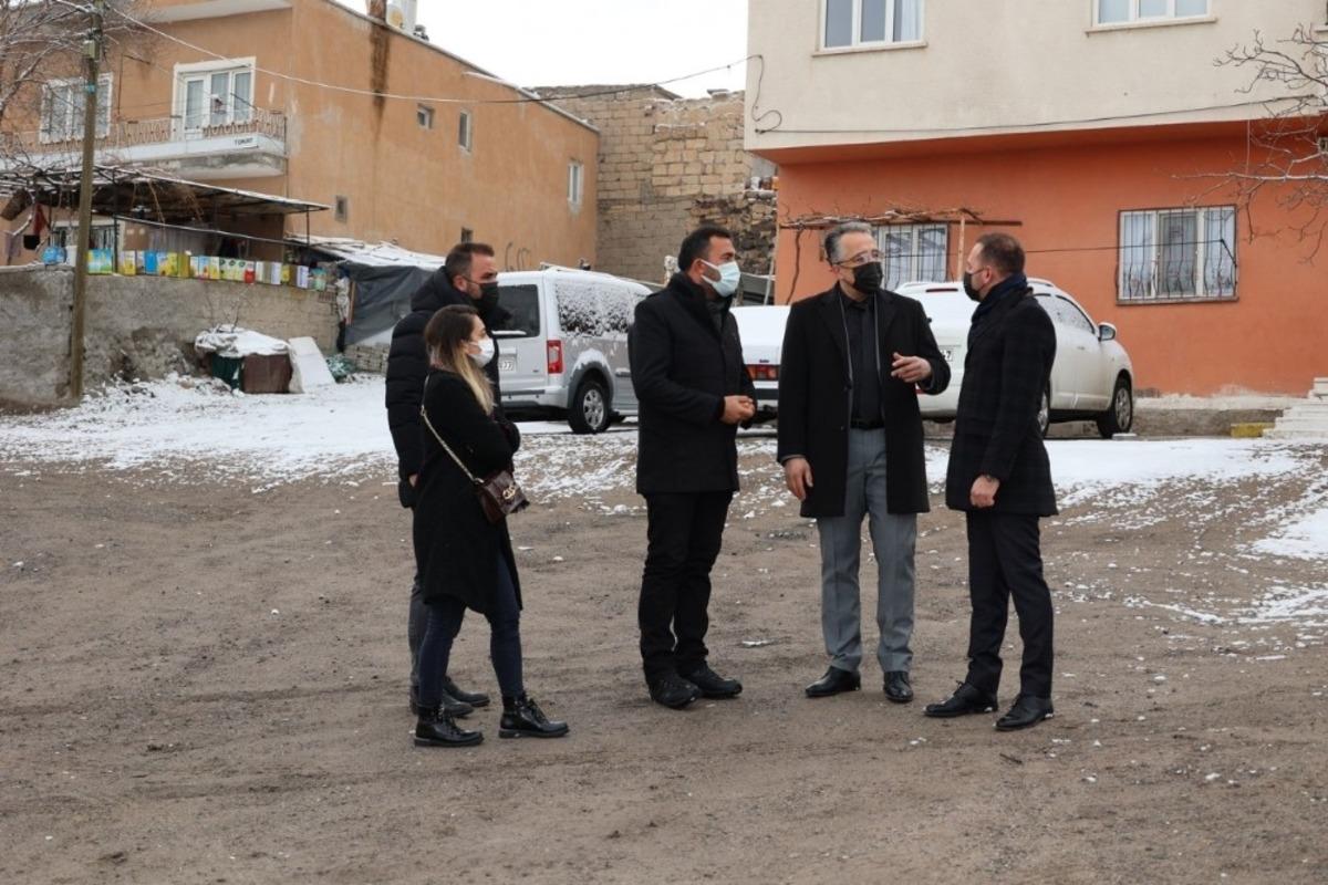 Başkan Savran, 20 Temmuz ve Bah&ccedil;elievler Mahallelerinde incelemelerde bulundu