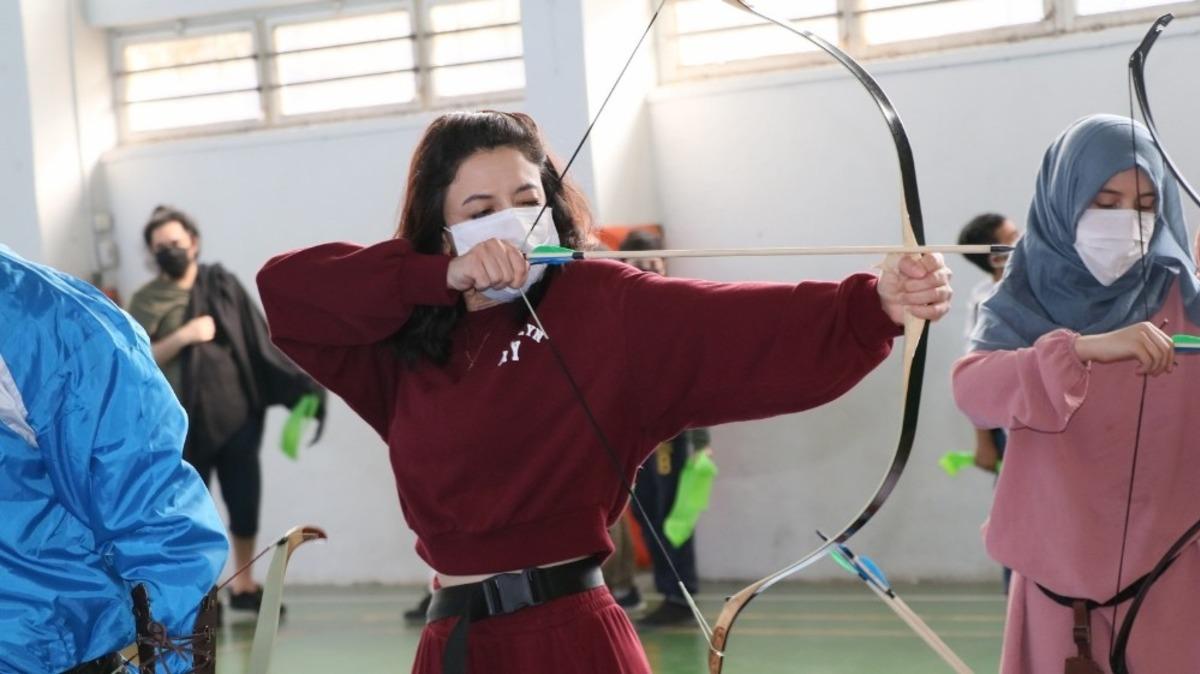 Manisa&rsquo;da &lsquo;Geleneksel T&uuml;rk ok&ccedil;uluğu Eğitimi&rsquo;ne yoğun ilgi
