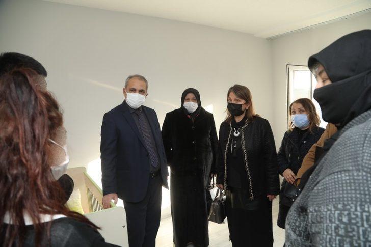 Genç çiftin yüzünü güldüren yardım G1