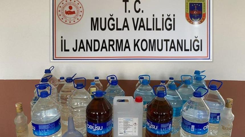 112 litre ka&ccedil;ak alkol ele ge&ccedil;irildi