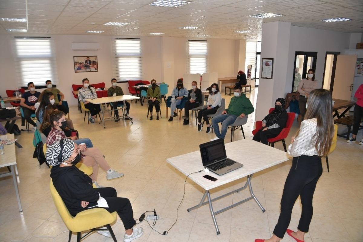 &Ccedil;ukurova Belediyesi&rsquo;nden sınava hazırlana adaylara destek