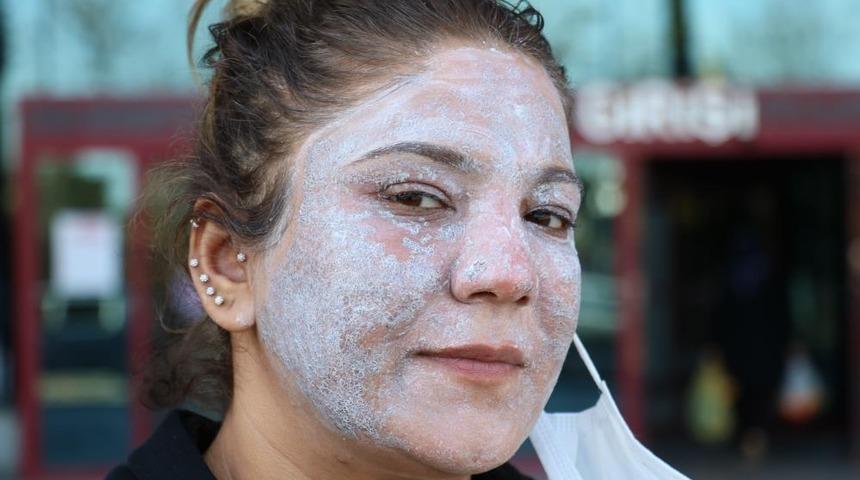 'Cildin bebek gibi olacak' sözlerine kandı, güzellik merkezinde kabusu yaşadı