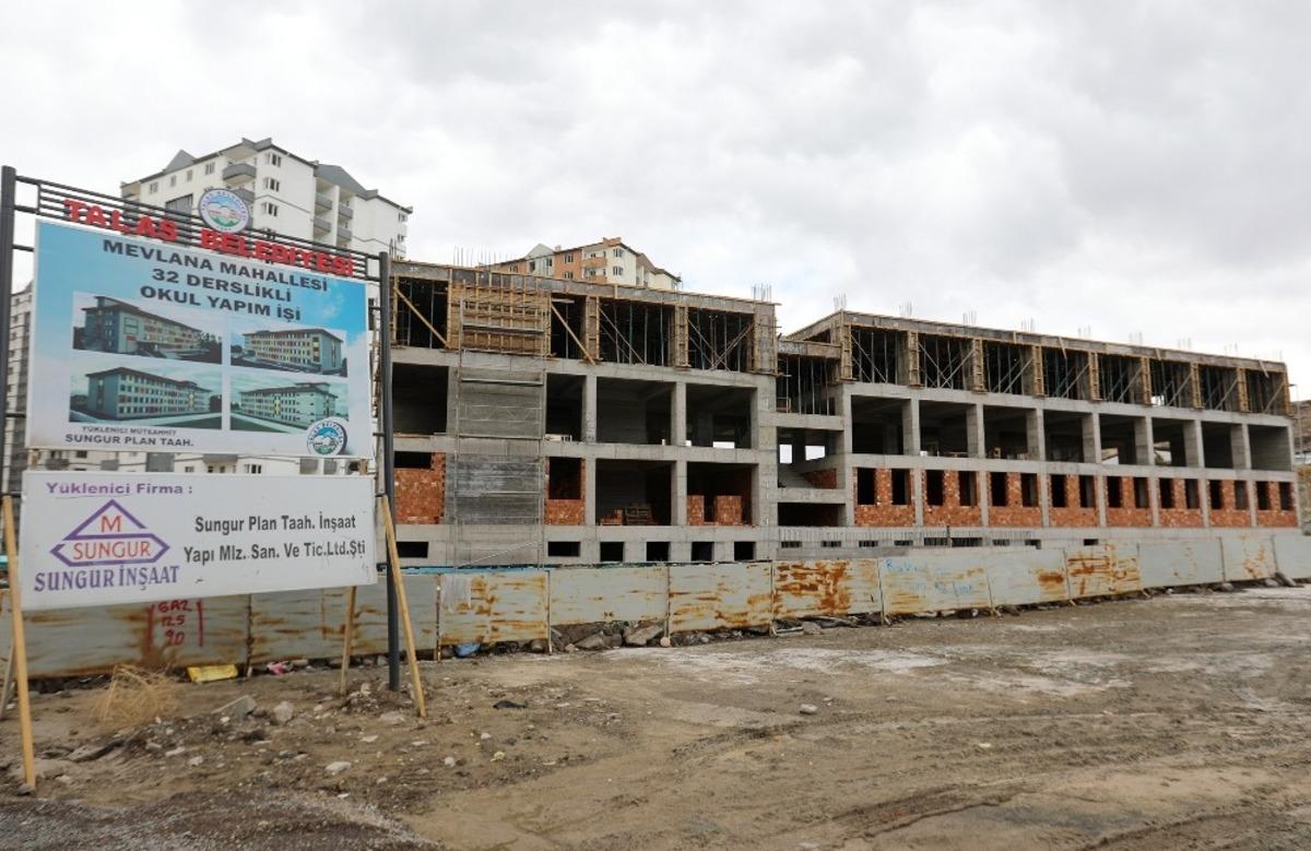 32 Derslikli okul hızla y&uuml;kseliyor